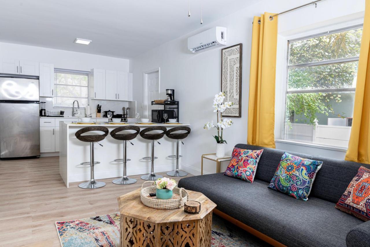 Beautiful Casita With King Bed And Private Patio Close To Calle 8, Mia Airport, Coral Gables Miami Eksteriør billede