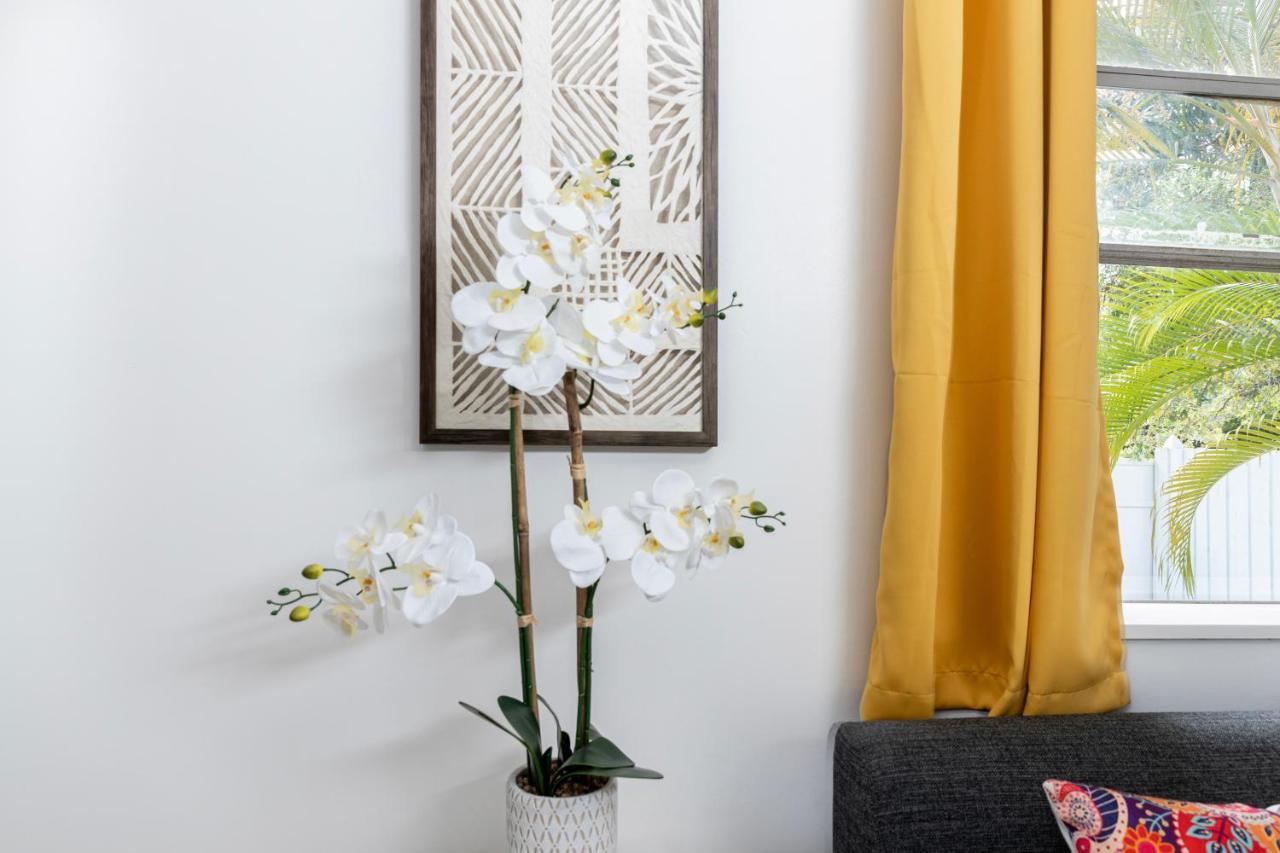 Beautiful Casita With King Bed And Private Patio Close To Calle 8, Mia Airport, Coral Gables Miami Eksteriør billede